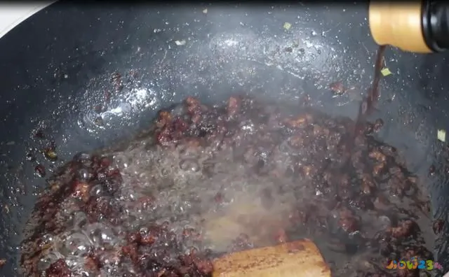 肉炒青瓜家常做法家常_炒鱿鱼圈的家常做法_干鱿鱼炒芹菜的做法大全家常