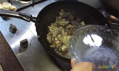 清汤火锅底料的家常做法_火锅底料清汤的做法和配方_火锅底料清汤怎么配