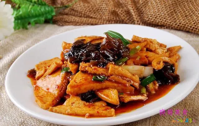 家常油焖笋的做法_家常野笋小炒肉的做法_木须肉笋家常做法大全