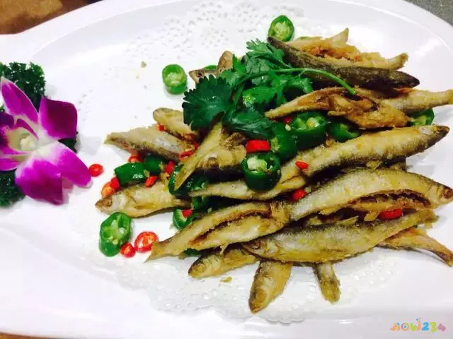 煎鳕鱼会碎是假鳕鱼_煎鳕鱼 家常_鳕鱼怎样煎好吃又简单