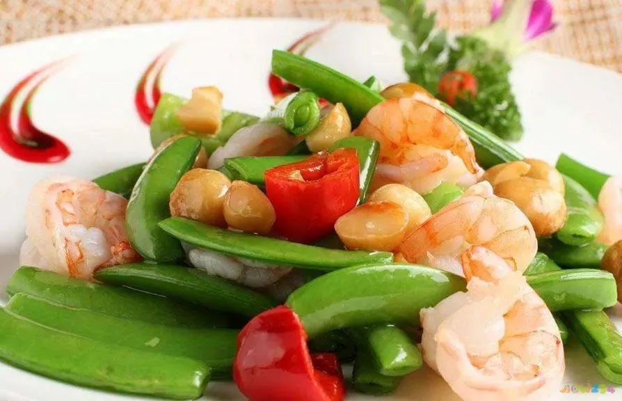 家常干锅虾鸡爪的做法_家常干锅虾的做法_干锅香辣虾的家常做法