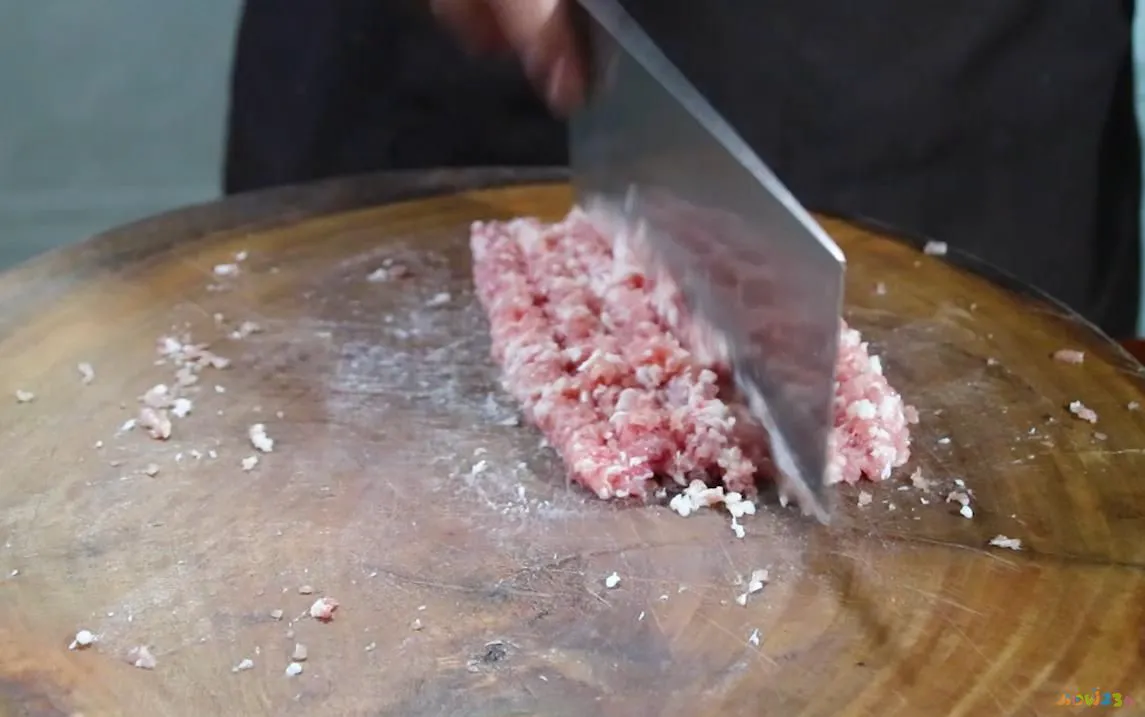 如何做香菇肉丸子_香菇肉丸子的家常做法_香菇家常做法肉丸子视频