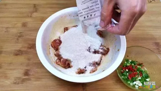 排骨蒸粉条的做法_粉蒸排骨的配料_粉蒸排骨的家常做法