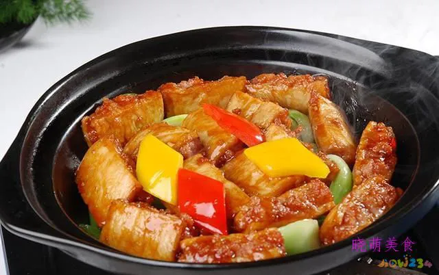 家常油焖笋的做法_木须肉笋家常做法大全_家常野笋小炒肉的做法