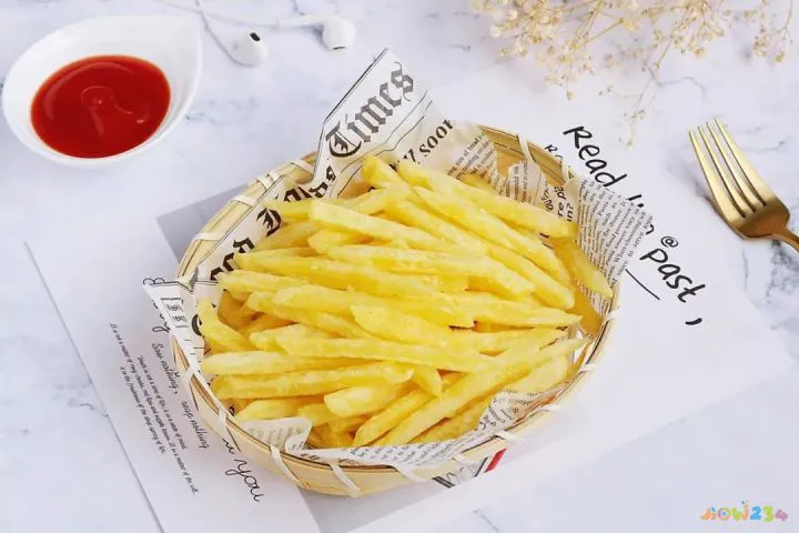 如何做薯条家常做法_炸甜红薯条的做法_炸薯条的家常做法
