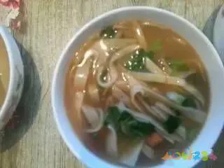 如何做面哨子_面的哨子怎么做简单又好吃_哨子面的家常做法