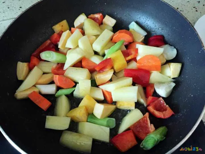 炖鳕鱼的家常做法_鳕鱼豆腐的家常做法_鳕鱼炖豆腐家常做法