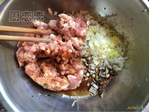 肉冻子的家常做法_家常冻肉的做法大全窍门_家庭冻肉做法