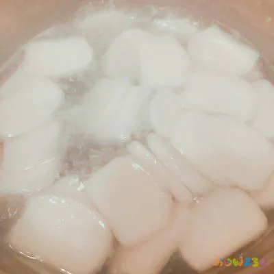 家常韩式炒年糕的简单做法_韩式炒年糕年糕_韩式炒年糕的家常做法