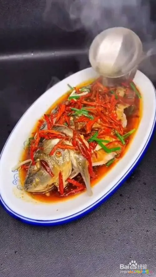 三道鳞鱼的家常做法_鳞炸鲫鱼做法大全家常_炖三道鳞的家常做法图