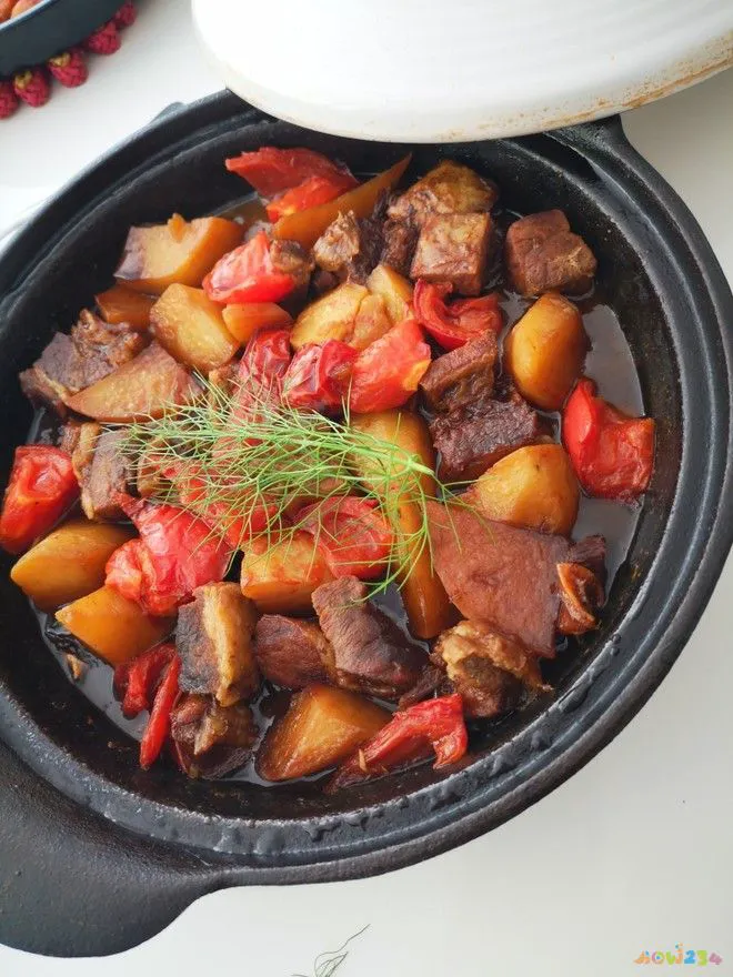 塔吉锅红烧牛肉