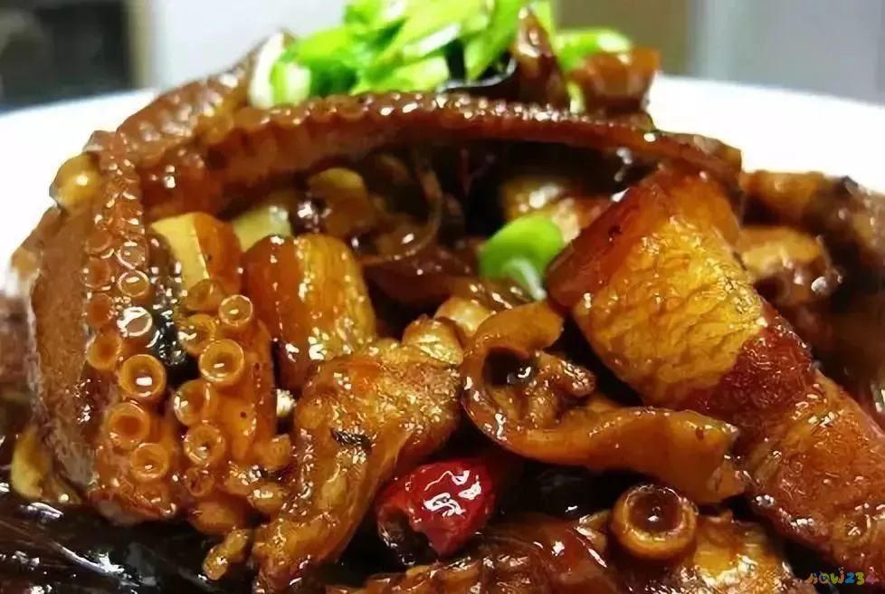 白菜家常做法焖饼怎么做_白菜家常做法焖饼视频_白菜焖饼的家常做法