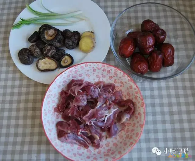 家常香菇炖鸡的做法大全_香菇炖鸡的做法简单又好吃_香菇炖鸡家常做法