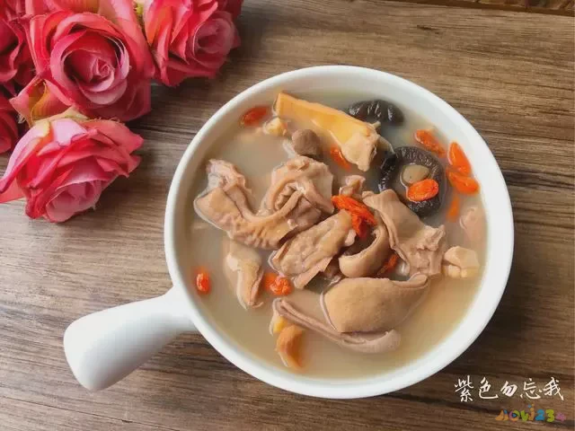 墨鱼汤的家常做法_墨鱼汤的做法大全窍门_墨鱼汤怎么做好喝