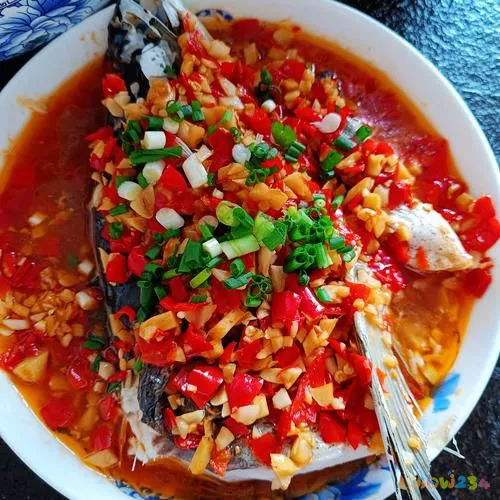 鱼头剁椒鱼头_鱼头的做法剁椒鱼头的做法_剁椒鱼头的家常做法