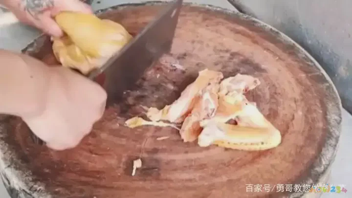 面条鸡肉家常做法视频_鸡肉面条的家常做法_面条鸡肉家常做法窍门