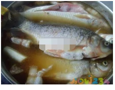 鱼杂怎么炖_乱炖海杂鱼的做法大全_家常炖海杂鱼