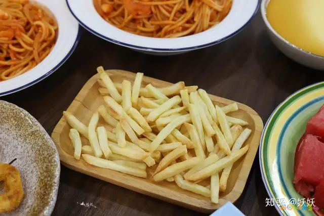 炸薯条的家常做法_炸辣椒酱肉的做法大全家常做法视频_炸白薯条做法