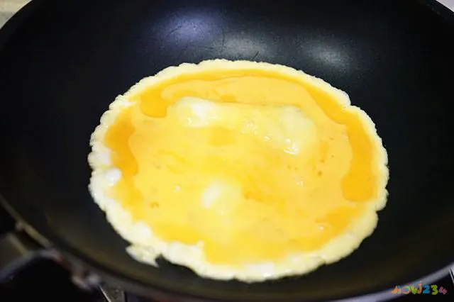 鱼香鸡蛋的家常做法_鸡蛋做鱼的方法_鸡蛋家常做法鱼香肉丝视频