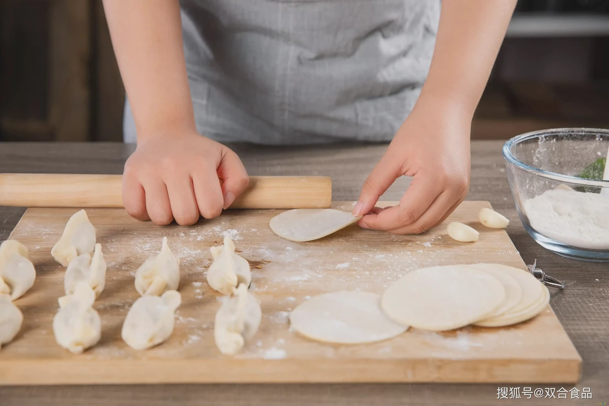 凉拌豆腐的做法大全家常_豆腐家常大全凉拌做法视频_豆腐的做法大全凉拌