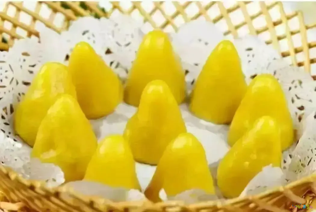 白菜家常做法焖饼视频_白菜焖饼的家常做法_白菜家常做法焖饼怎么做