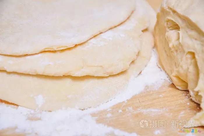 葱油花卷的家常做法_葱油手撕饼_家常葱油饼