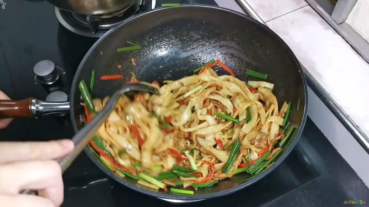 炒藕片家常做法_木耳炒藕片家常做法_糖醋藕片家常做法凉拌