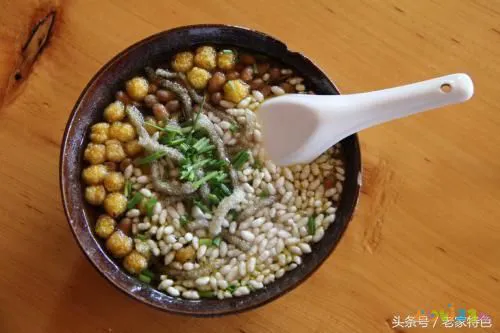 油茶做法和配方视频_家常做法油茶面怎么做_油茶的家常做法