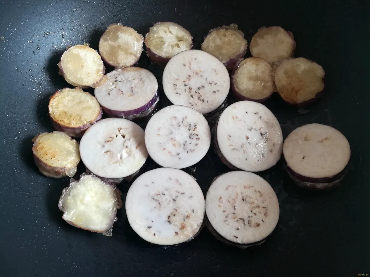 茄盒的家常做法_素茄盒的家常做法_葫萝卜茄盒的家常做法