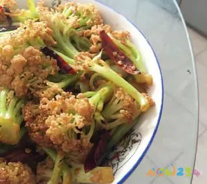 素炒有机花菜的做法 步骤5