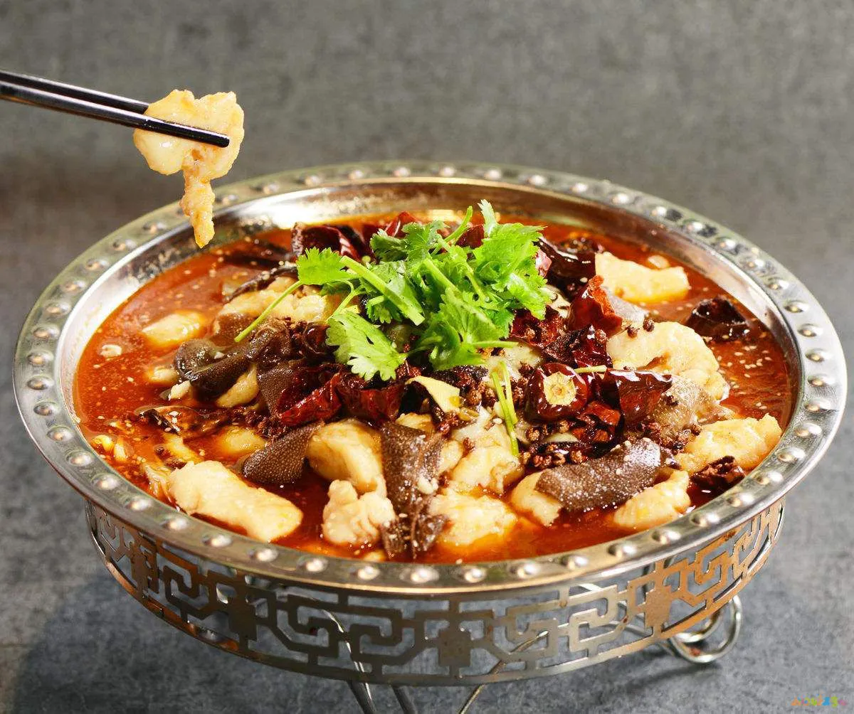 家常清蒸草鱼_清蒸草鱼的家常做法_清蒸梭鱼的家常做法