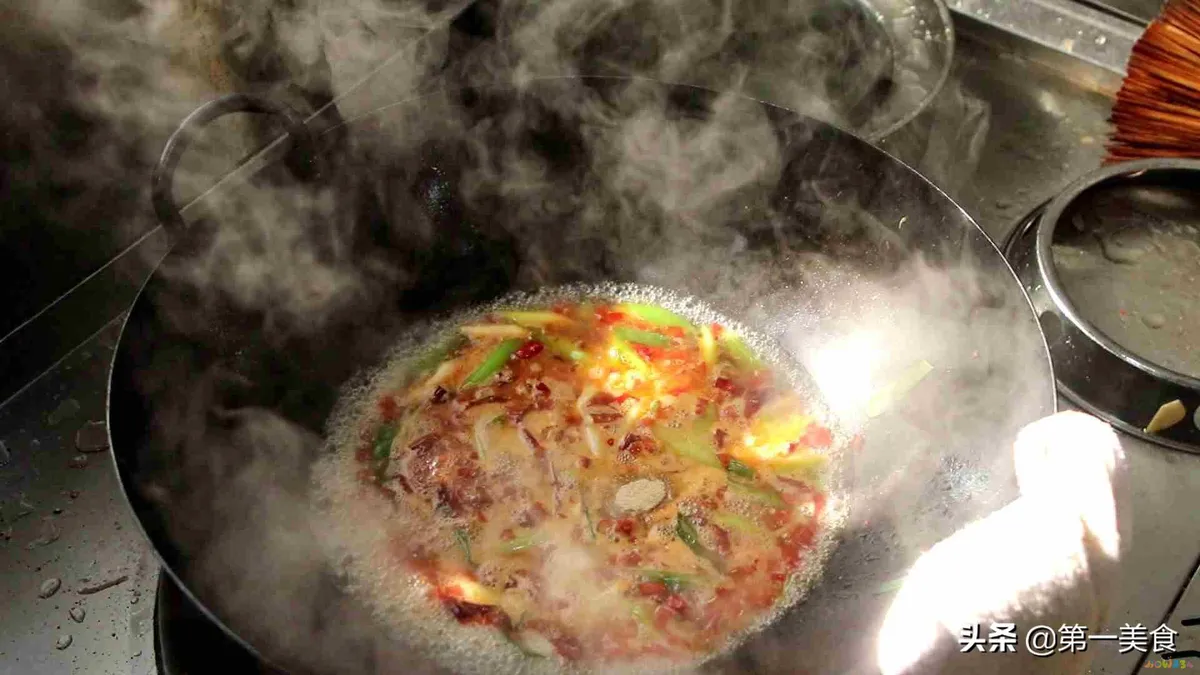 排骨火锅的家常做法_熏排骨火锅的家常做法_自制素菜火锅做法家常做法