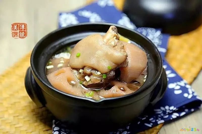 糯米藕的家常做法_清炖排骨藕的做法大全家常做法_藕的家常做法