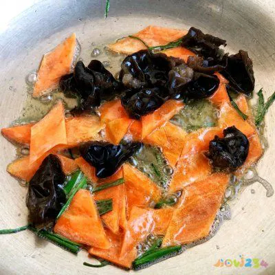 东北菜谱家常菜做法_家常东北菜谱菜做法大全_好吃又简单的东北家常菜做法