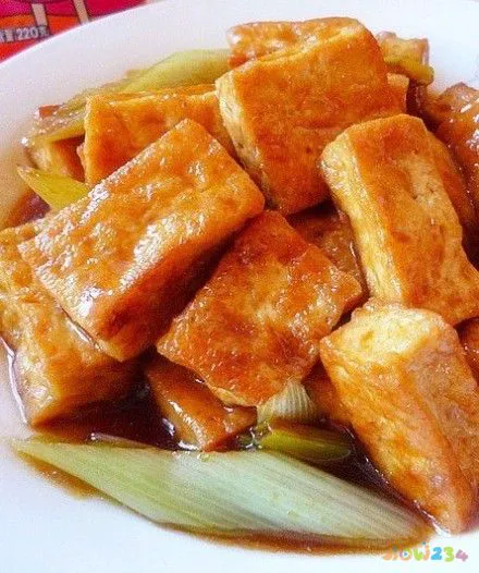 鳕鱼豆腐的家常做法_鳕鱼炖豆腐的简单做法_鳕鱼炖豆腐做法