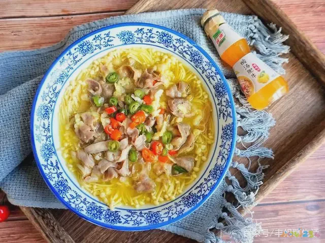 酸汤焖子的家常做法_家常酸汤火锅做法_酸汤黑鱼做法大全家常