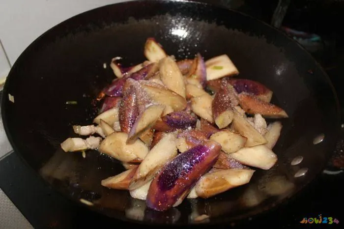川味酱爆茄子做法大全_酱爆茄子的家常做法_红烧茄子茄子做法大全家常