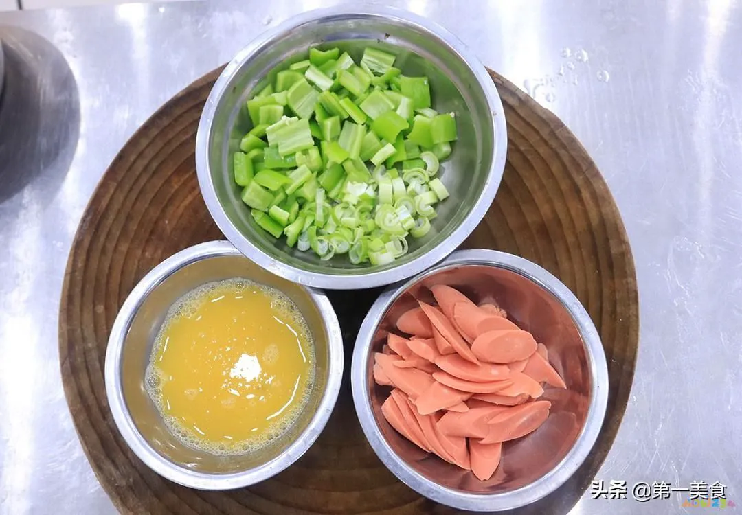 好吃易做的家常菜做法_超好吃家常菜_好吃家常菜做法窍门