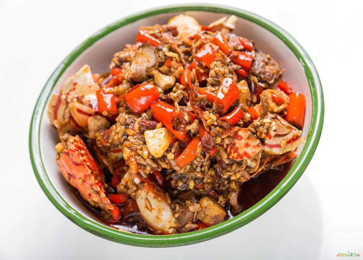 辣炒鱿鱼爪_辣爪爪张师傅_软炸鲜蘑的家常做法