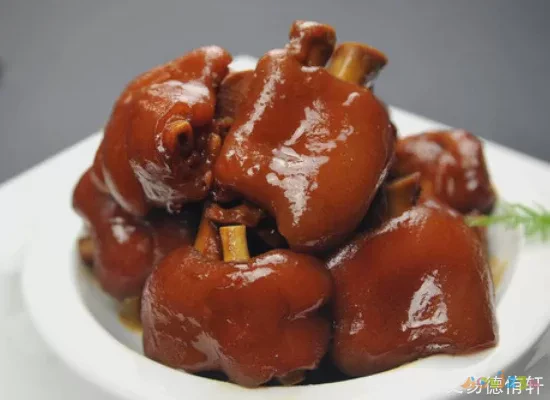 家常红烧肉的做法拌面的做法_家常红烧猪蹄做法大全_红烧猪蹄的家常做法