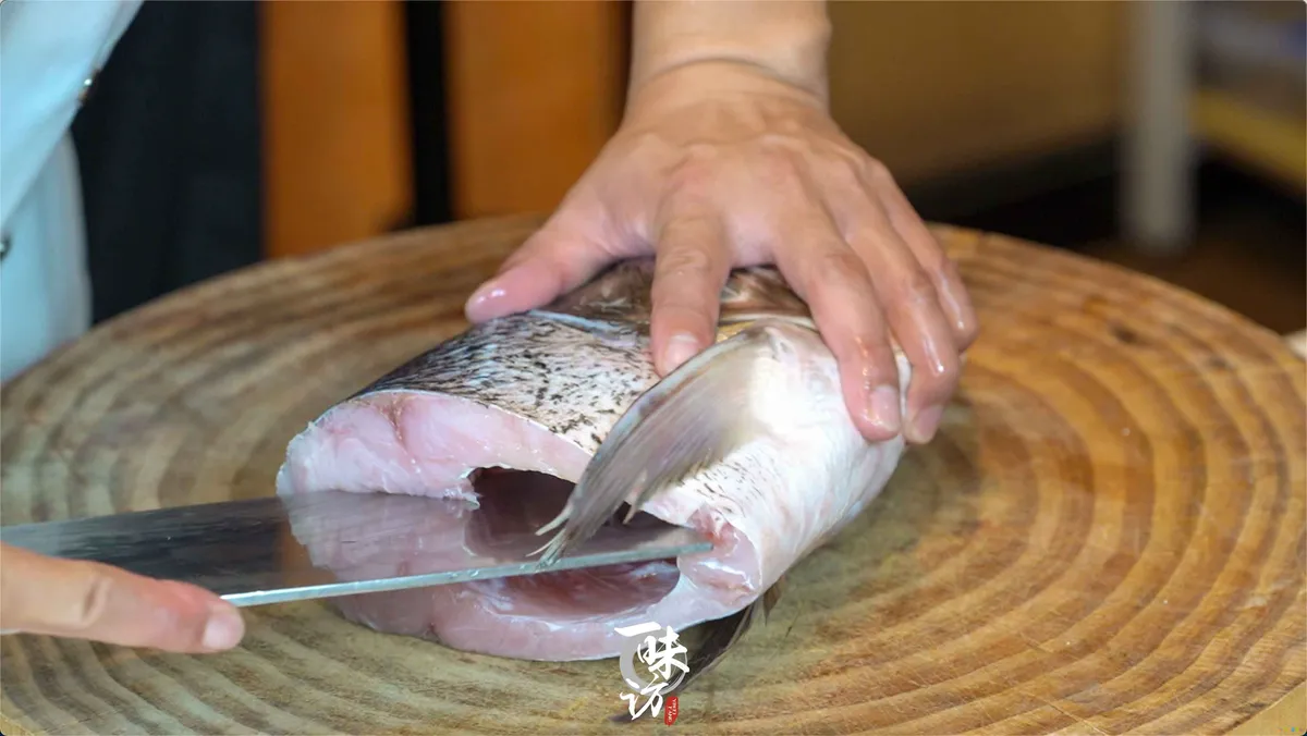 鱼头剁椒能做什么菜_剁椒鱼头的家常做法_家常鱼头做法剁椒怎么做