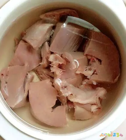 家常板栗烧排骨的做法_子排汤家常做法_正宗家常炒排骨的做法