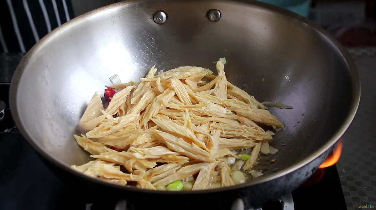 麻豆腐的家常做法_西红柿豆腐鲫鱼汤做法大全家常做法大全_麻辣豆腐的家常做法