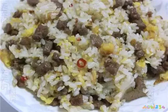 煎牛排家常做法步骤_煎牛排的家常做法_在家怎么煎牛排家常做法