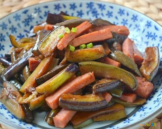 烧茄子的家常做法_家常茄子的烧法_茄子最好吃的烧法