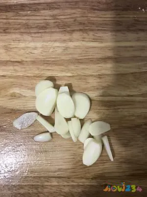 潮汕经典家常菜，普宁豆酱炒空心菜的做法 步骤3