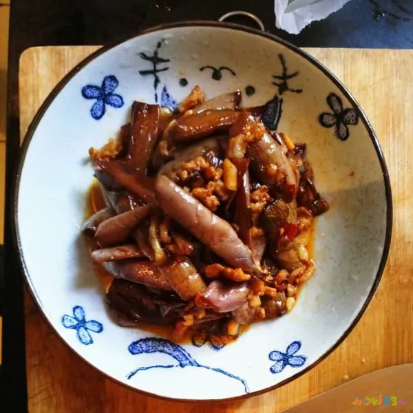 肉烧茄子的家常做法_酱烧肉末茄子的做法 家常_肉焖茄子做法大全家常