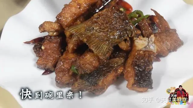 家常梭鲈鱼的做法_东北家常海鲈鱼做法_清蒸鲈鱼的家常做法 大全