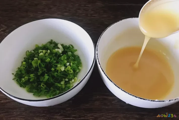 葱油花卷的家常做法_葱油手撕饼_家常葱油饼