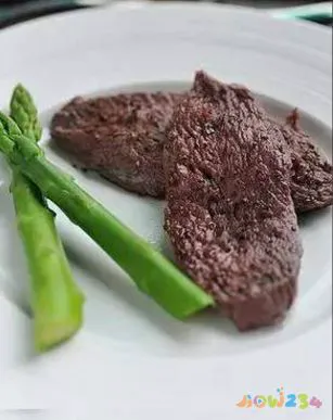 在家怎么煎牛排家常做法_煎牛排的家常做法_煎牛排家常做法视频